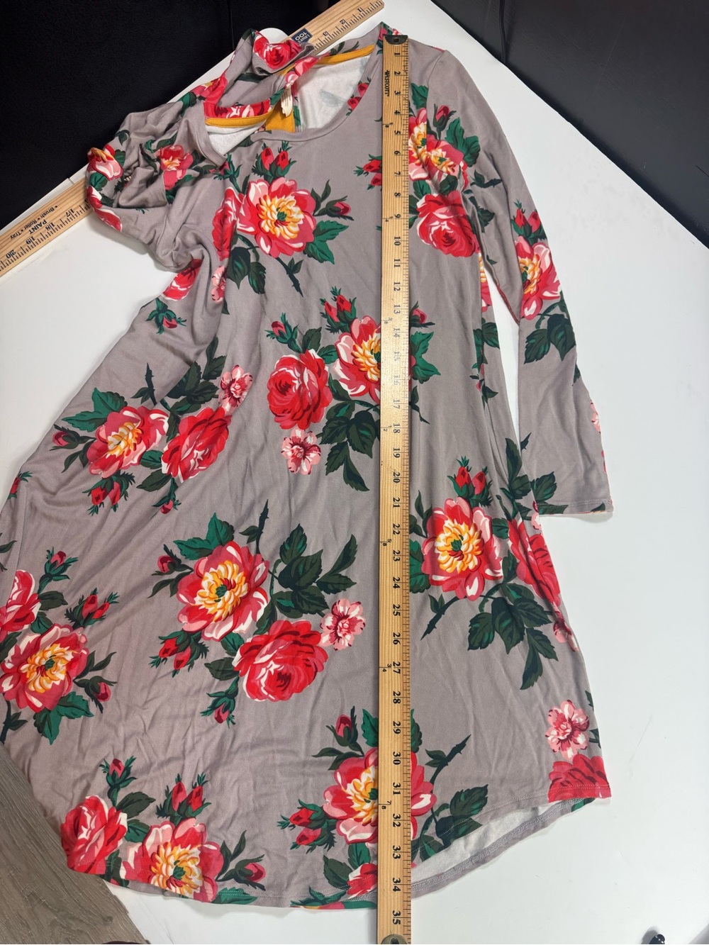 MATILDA JANE Say I’m a Dreamer Floral Swing Dress Tunic Size S Gray Red Boho - Picture 11 of 13